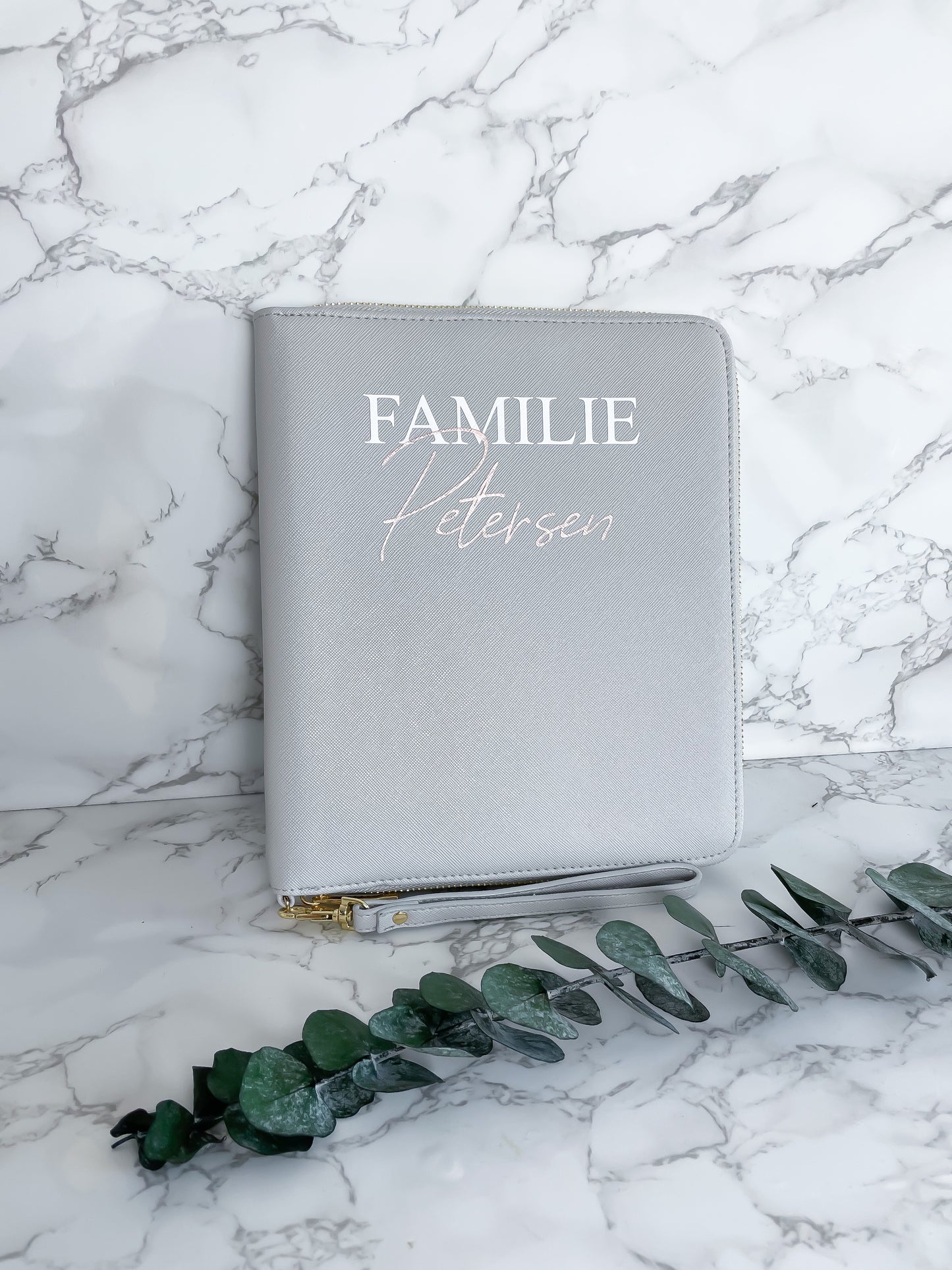 Personalisierter Premium Organizer / Familien Organizer / Reiseetui