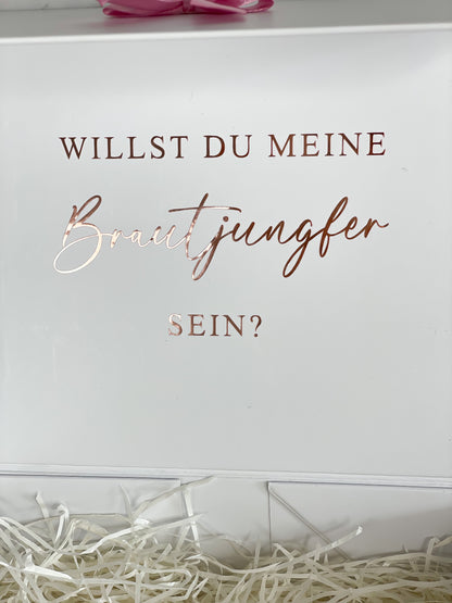 Willst du meine Brautjungfer sein?