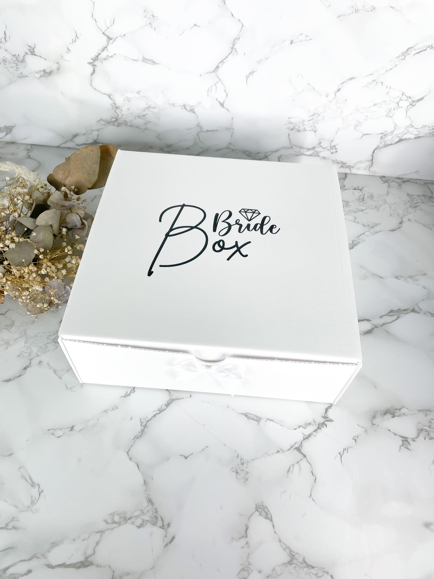 BRIDE TO BE BOX I Personalisierte Geschenkbox für die Braut zum selber befüllen